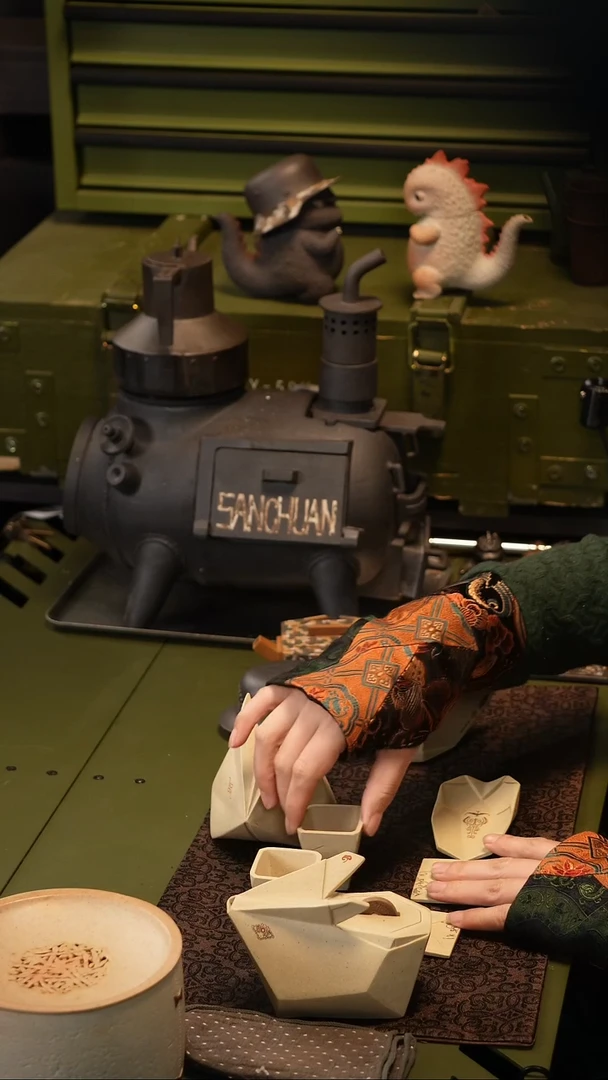 【闪购商品】三川堂紫砂十级福利迷彩盔盔杯