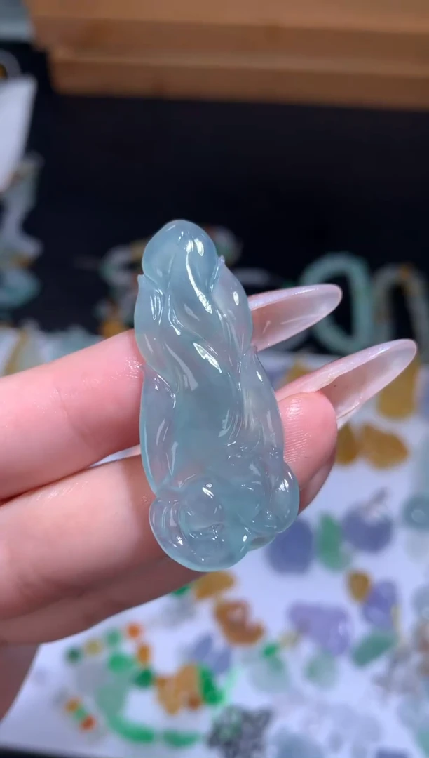 未镶嵌定制翡翠九尾狐