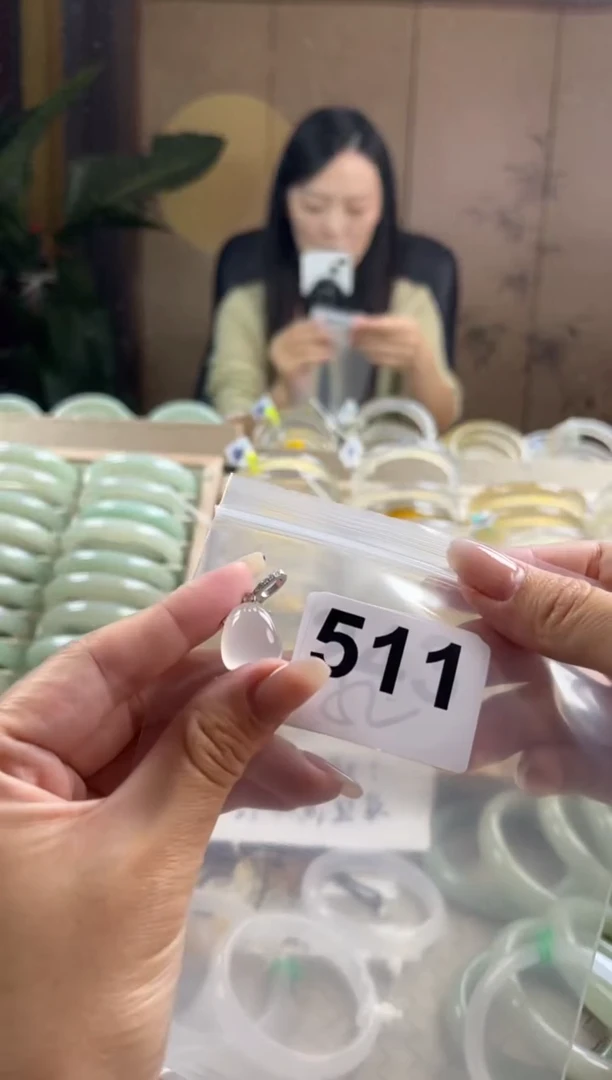 手镯玛瑙/玉髓银S925镶嵌静***g511