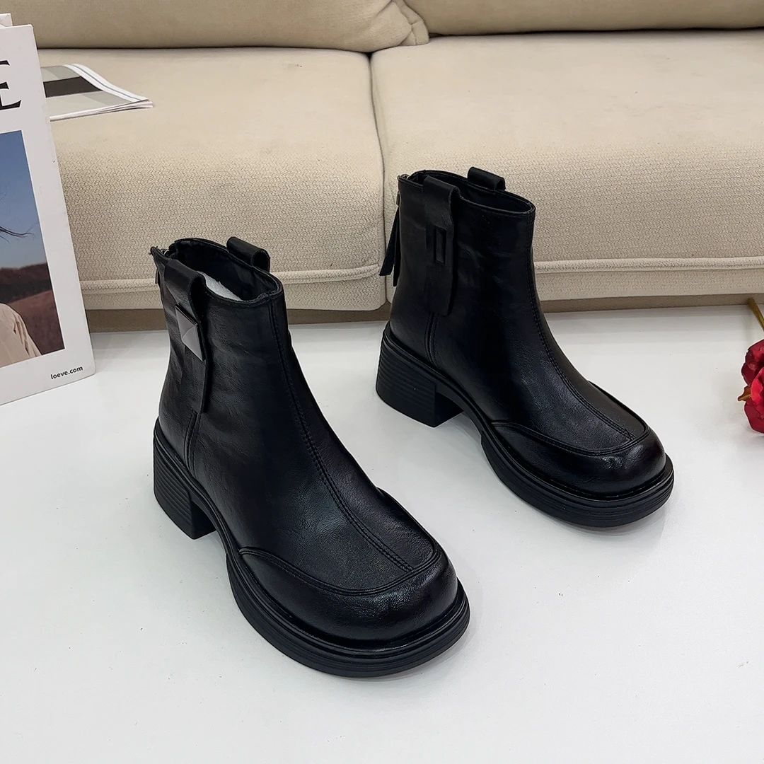 纳帕皮秋冬马丁靴短款加绒瘦瘦靴黑色女士圆头粗跟2025显瘦百搭