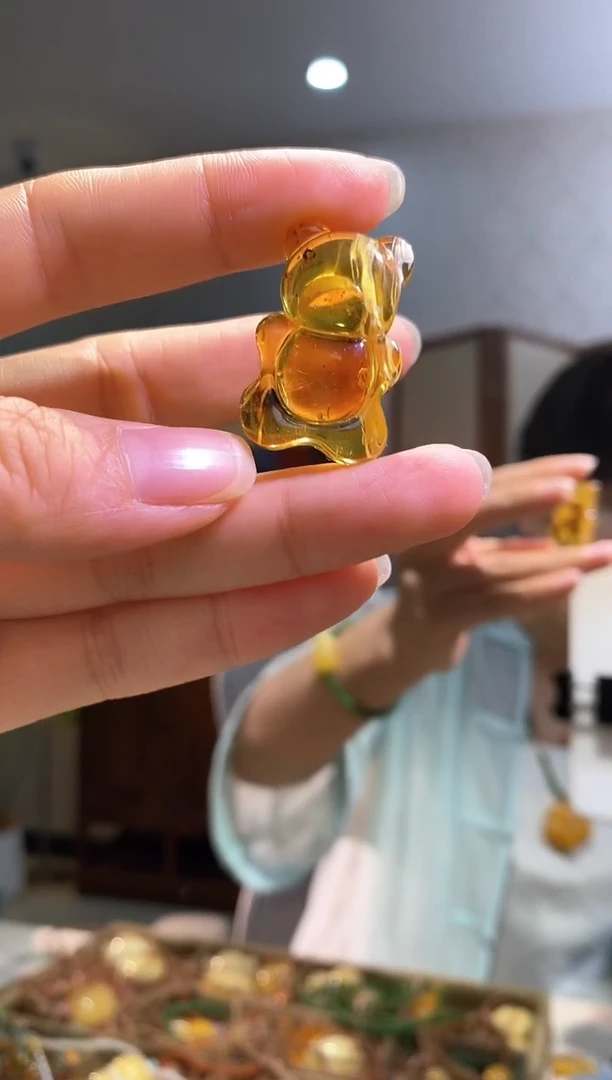 裸石琥珀未镶嵌7489443387547664690