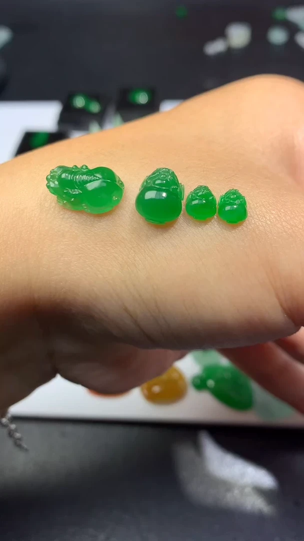 未镶嵌定制翡翠欢*哥毛货