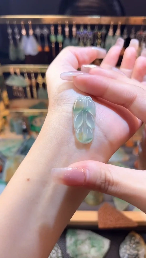 【闪购商品】定制翡翠未镶嵌翡翠