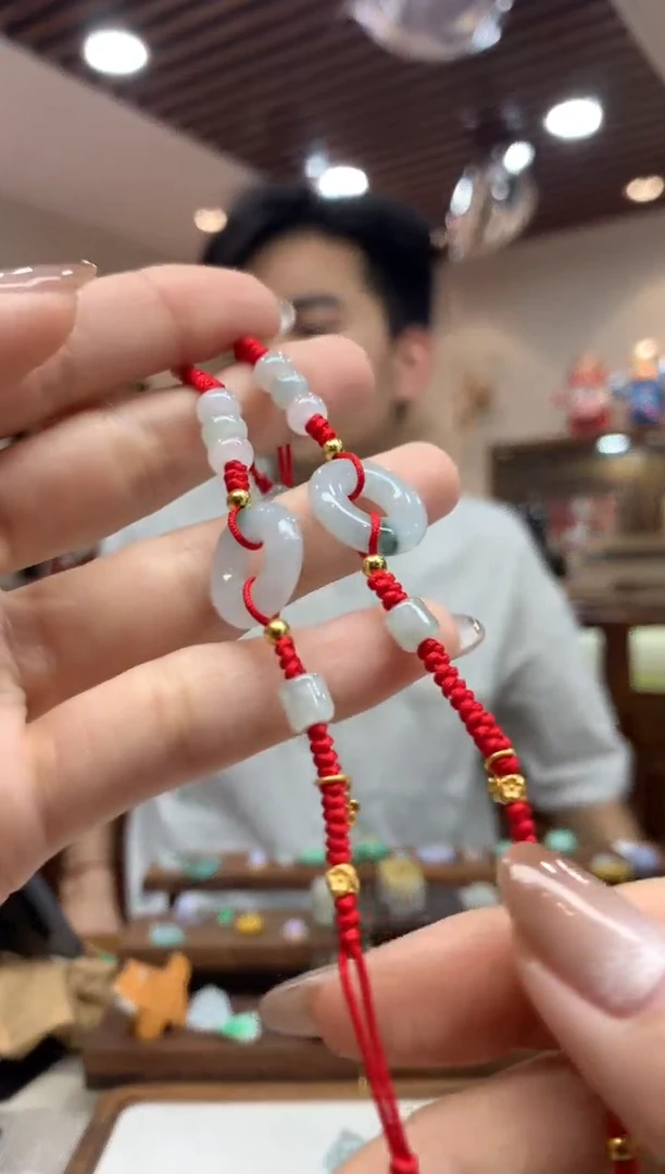 【闪购商品】翡翠手绳未镶嵌手绳多样性发货1件