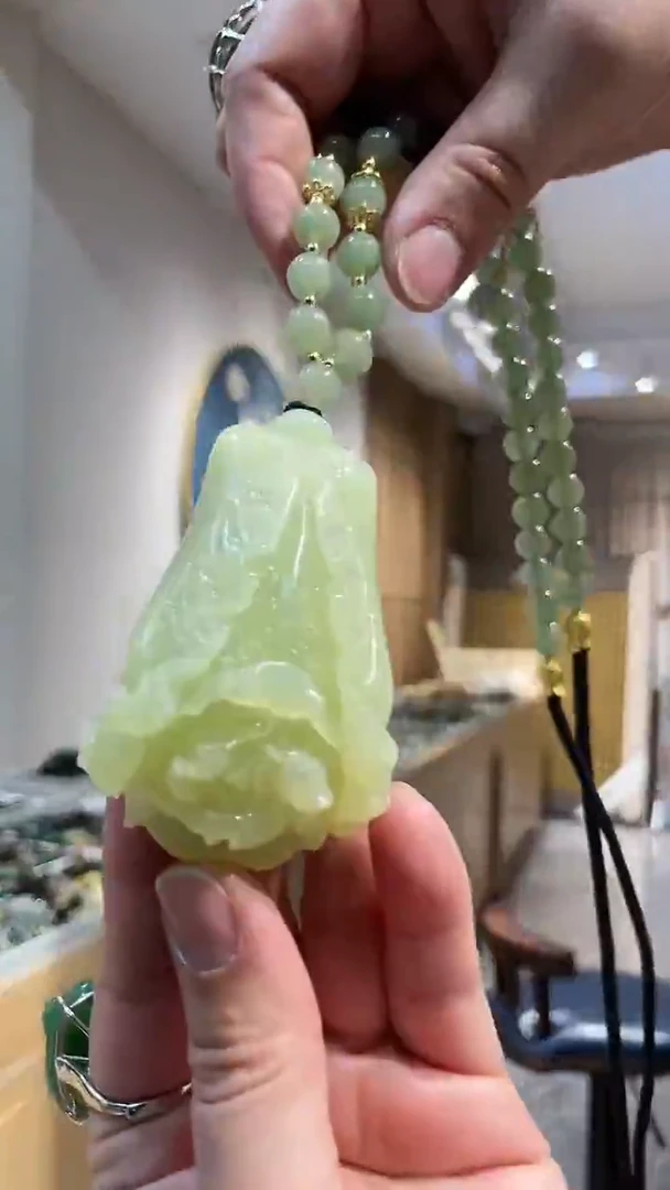 【闪购商品】岫玉颈饰未镶嵌吊坠