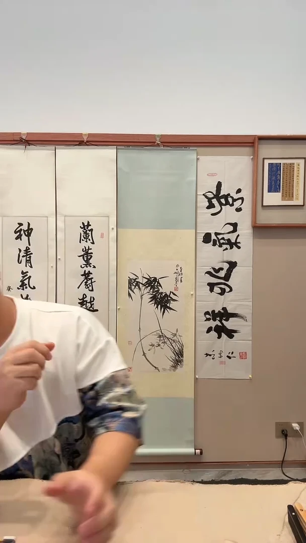 国画刘**?j蒋老师国画卷轴一件