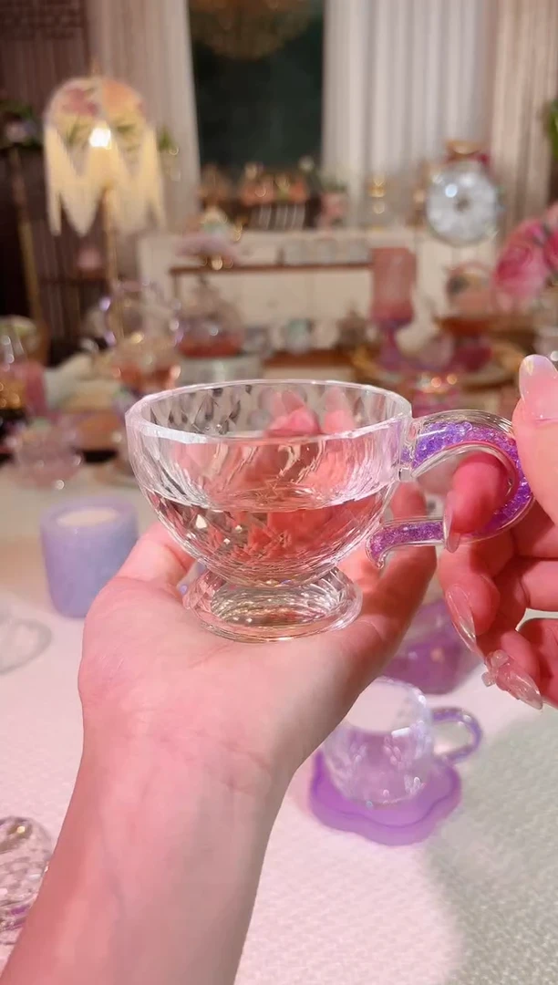 玺宴 --侧把咖啡杯--如图