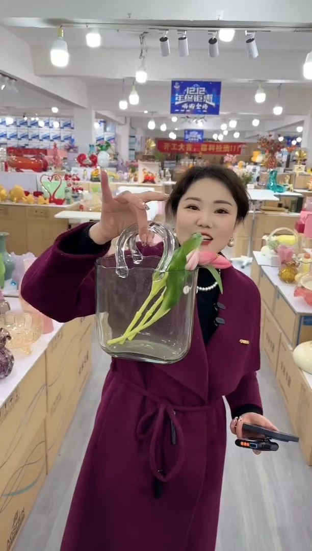 【闪购商品】琉璃泰新花器G-16晚