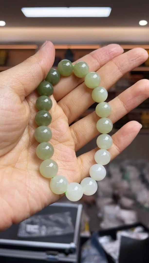 【闪购商品】和田玉·未镶嵌多样性发一件