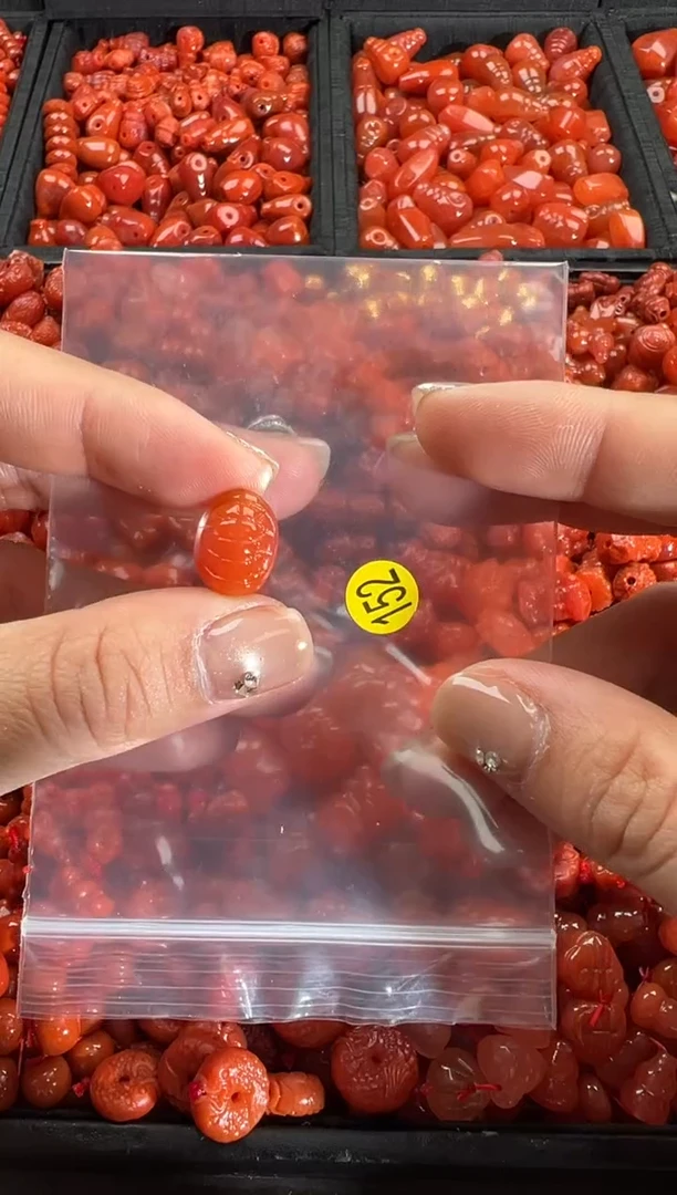 【闪购商品】南红玛瑙颈饰未镶嵌1