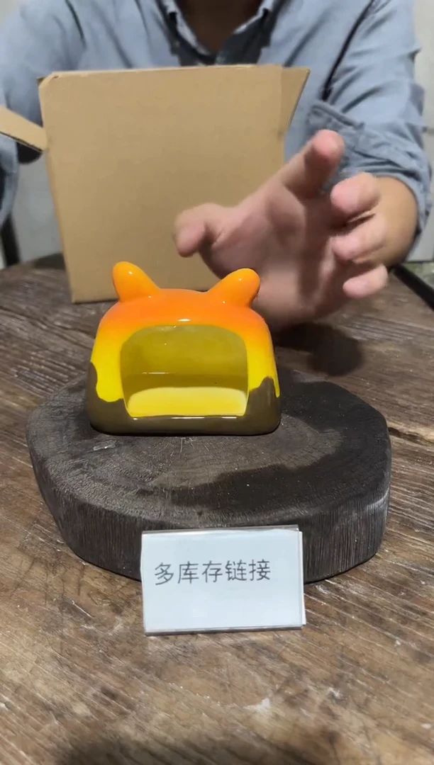 28釉下彩手绘陶瓷