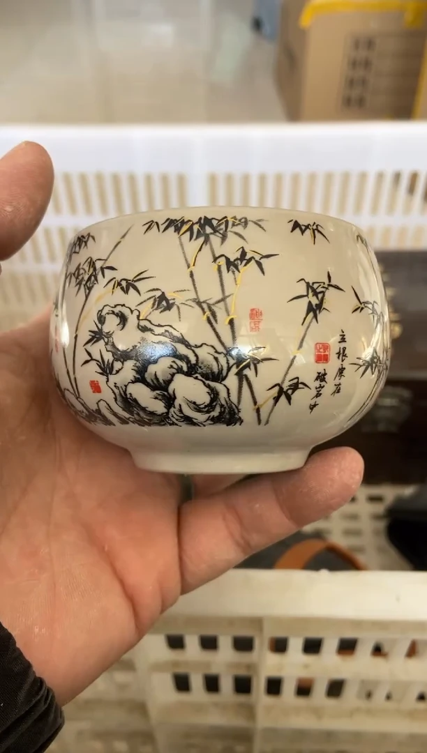 杯无运费险有瑕疵的摄影的产品有使用过的痕迹有点脏介意勿拍