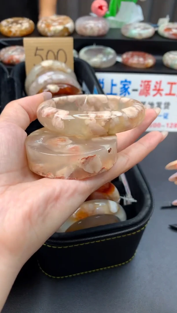 石英质玉手镯未镶嵌赠送镯心  圈口60
