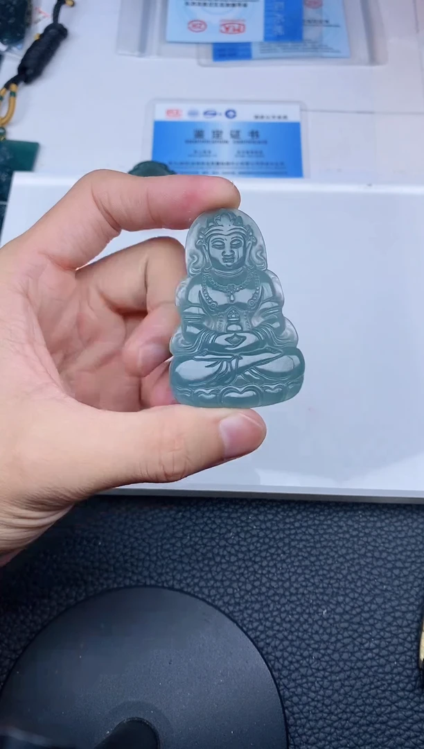 颈饰未镶嵌翡翠1