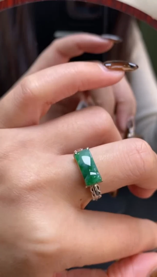 颈饰银S925镶嵌翡翠18554