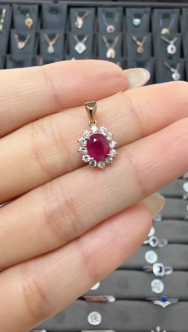 吊坠(不含链)18K金镶嵌红宝石1.15克拉