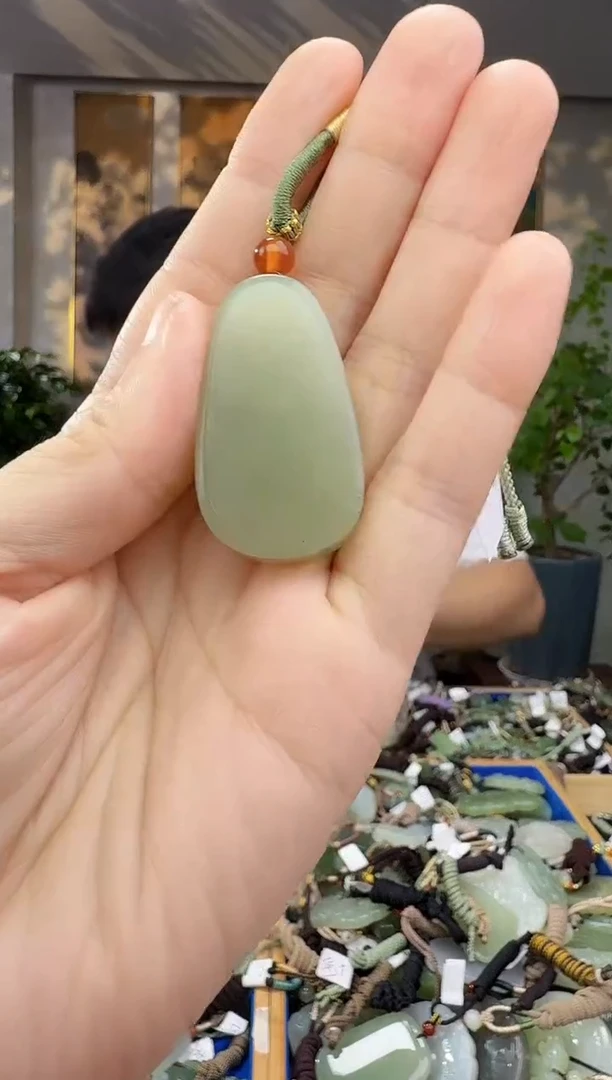 未镶嵌和田玉挂件拍一发一
