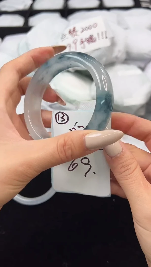 未镶嵌手镯石英质玉62圈口编号：13