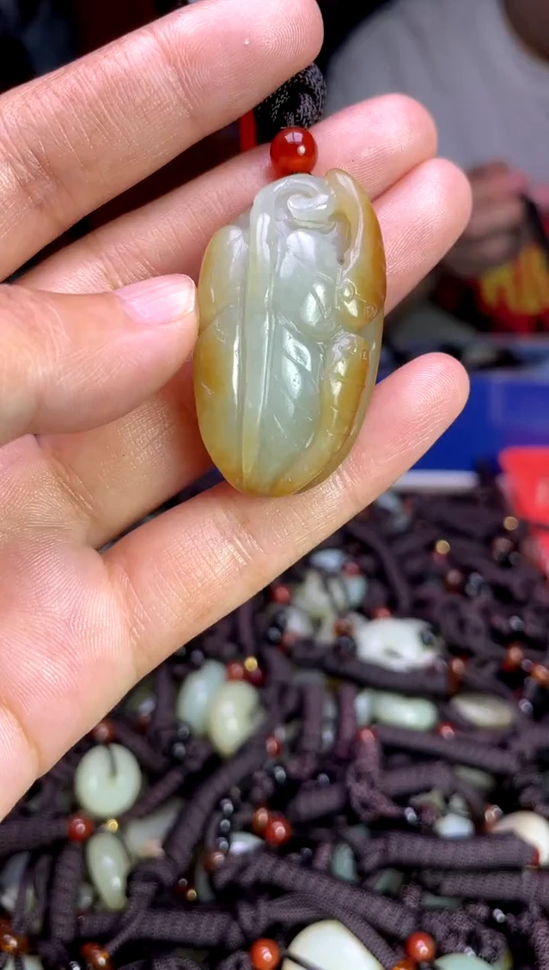 未镶嵌和田玉挂件1
