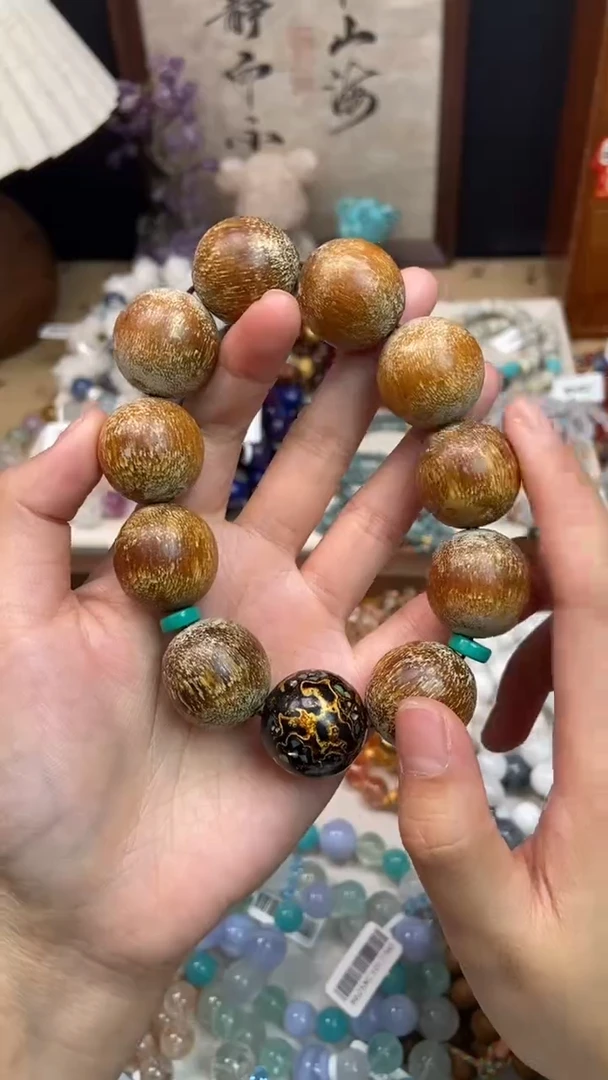 未镶嵌石英质玉手饰498