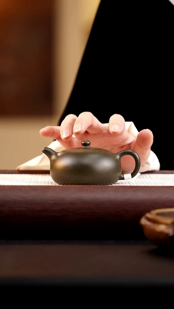 茶壶紫砂老天青圆珠110cc