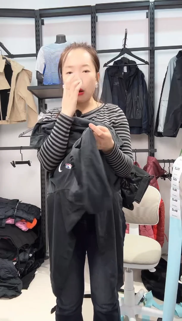 2718  编码  瑕疵直播间过款为准 尺码180