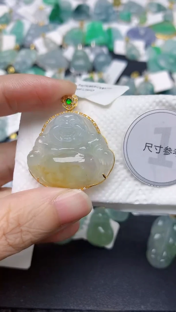 颈饰18K金镶嵌翡翠天然缅甸A货翡翠