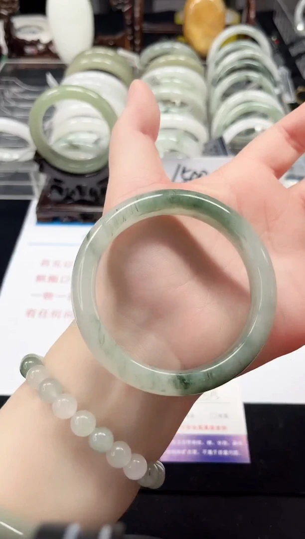 未镶嵌手镯石英质玉31-58/59