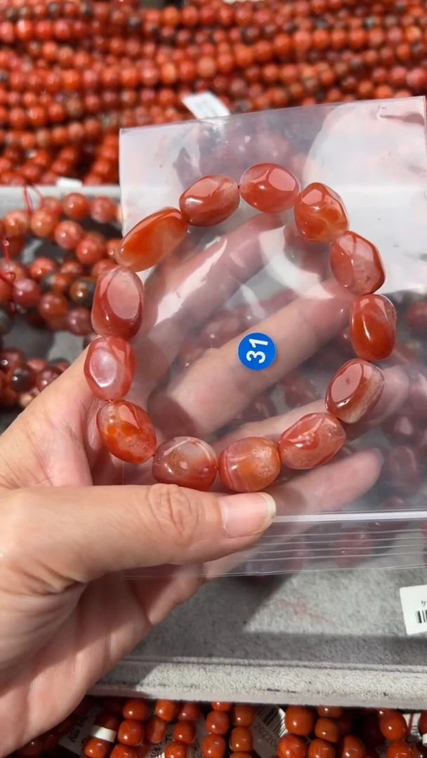 南红玛瑙手串未镶嵌11+