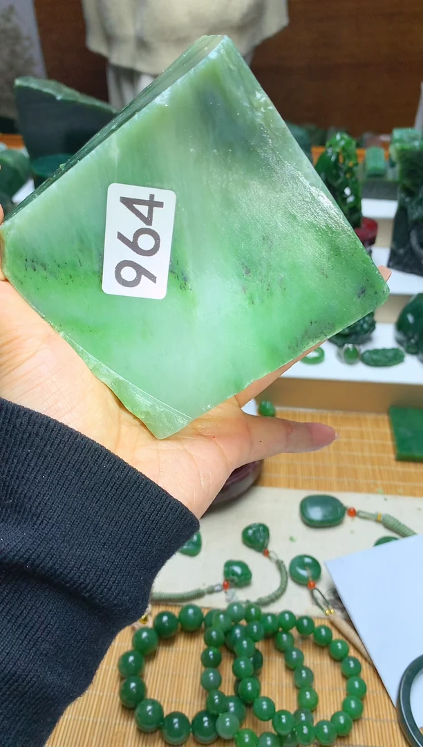 未镶嵌和田玉珠宝半成品1