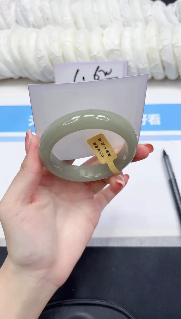 未镶嵌手镯石英质玉81-60-送女友
