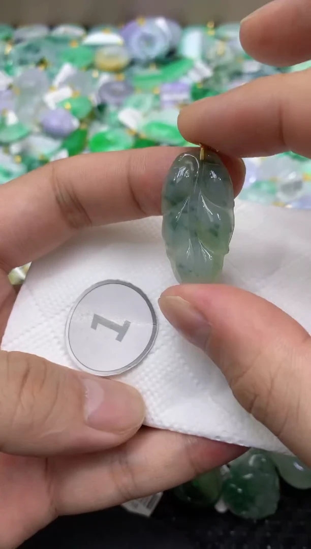 颈饰未镶嵌翡翠天然缅甸翡翠A货