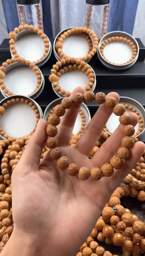 吊坠猴头核桃星球瑕疵款