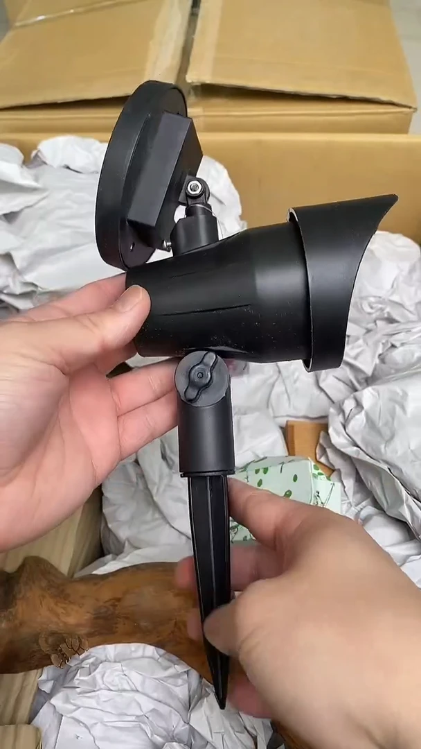 打****强日瓷回流摆件