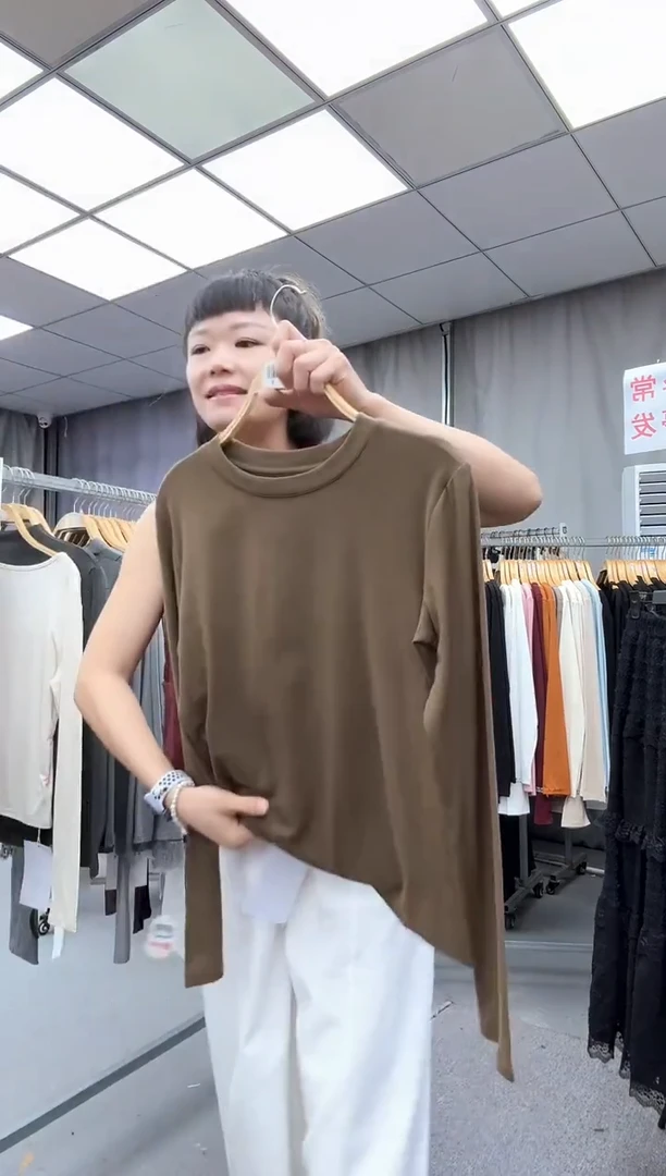 大哥家漂亮衣服漂亮颜色