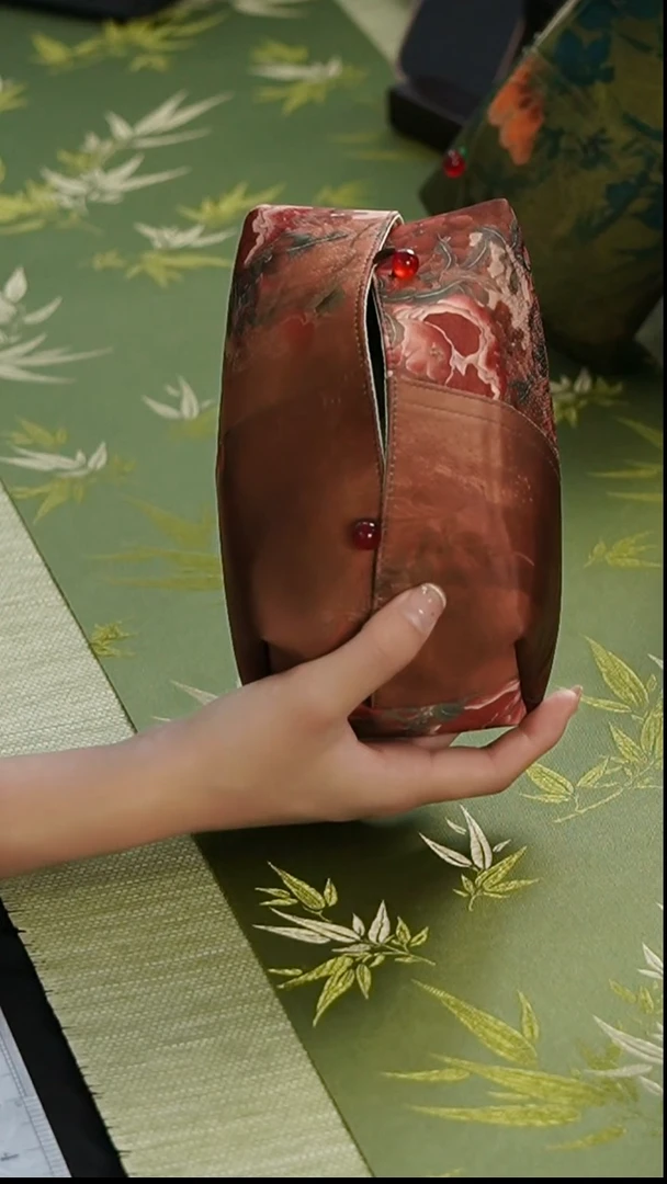 纸巾盒哈哈哈哈哈哈哈哈哈