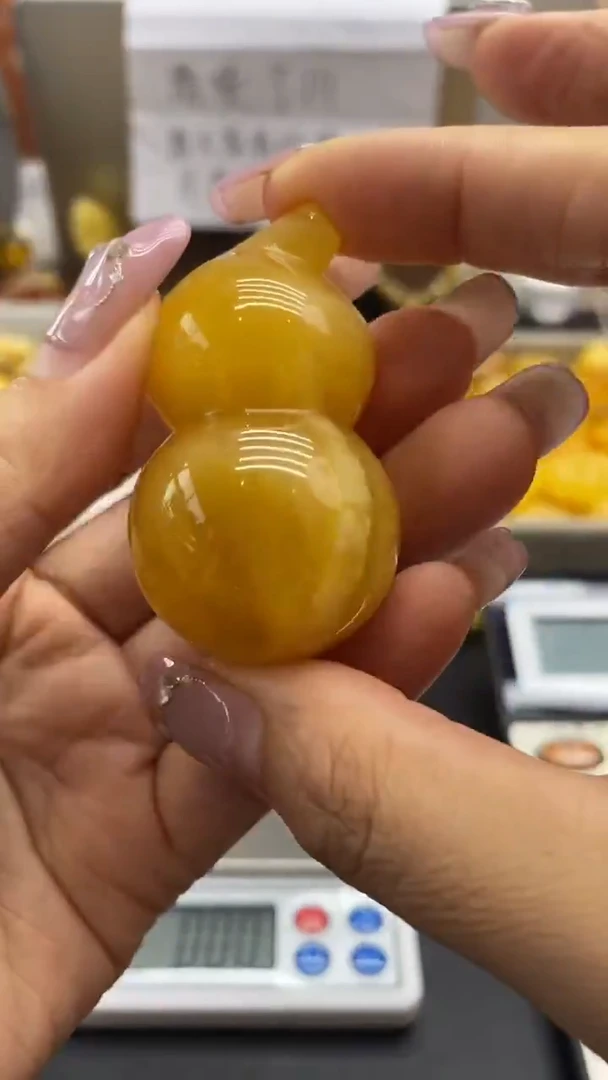 琥珀未镶嵌珠宝奇石626