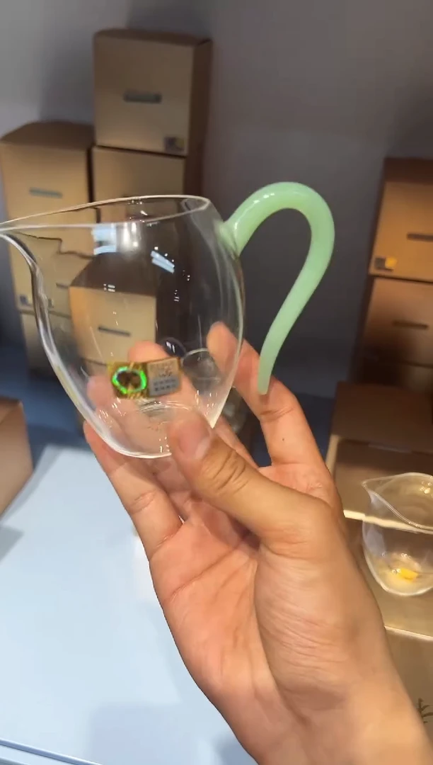【闪购商品】怡然公道杯浅玉色