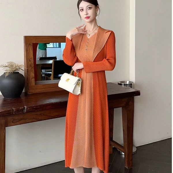 【文文家】SK234轻奢女装#&西装领龙鳞纹拼色新款连衣裙