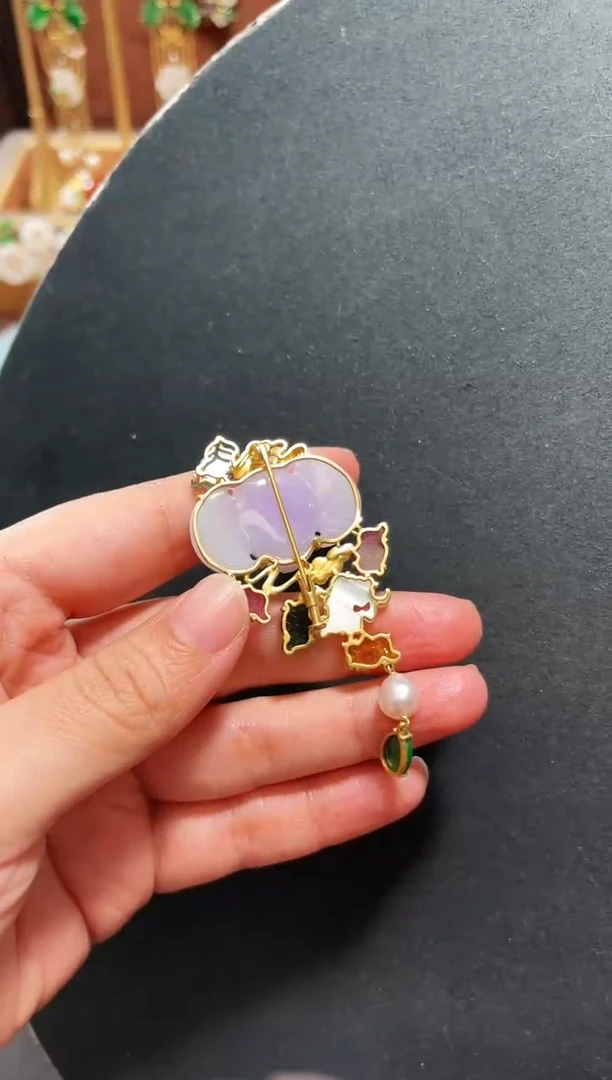 【闪购商品】翡翠吊坠(不含链)18K金镶嵌胸针支持48小时鉴赏