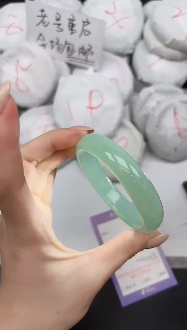 未镶嵌手镯石英质玉283/6465