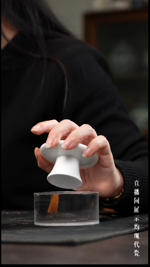 景德镇高脚盖置-