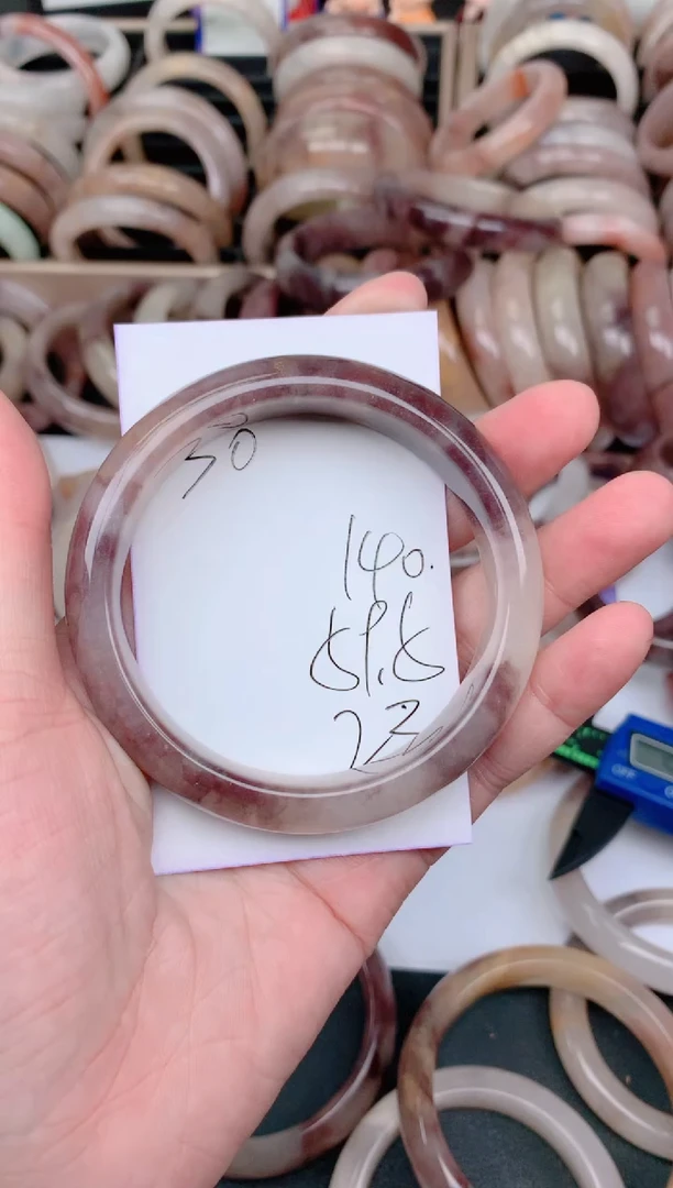 未镶嵌手镯石英质玉140