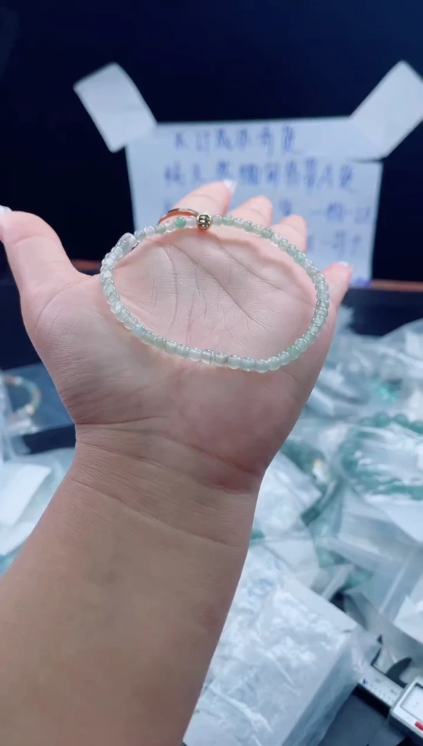 未镶嵌戒指翡翠珠串