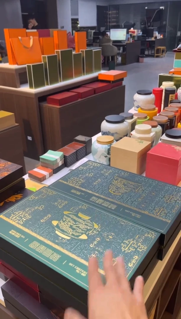 紫砂茶叶罐做样品礼盒2个