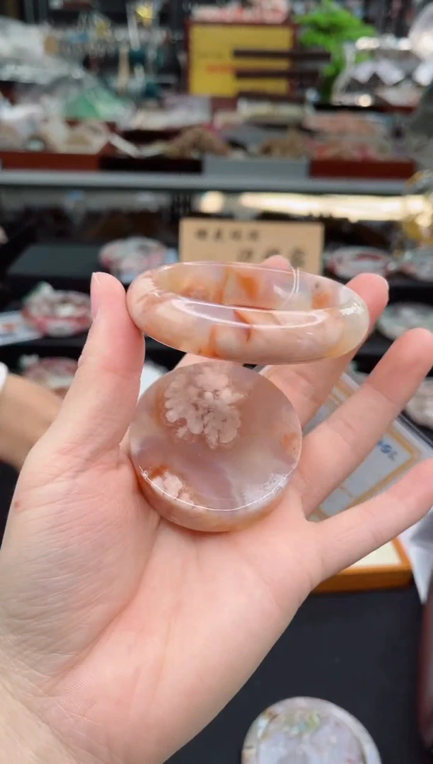 【闪购商品】石英质玉手镯未镶嵌55圈口（赠品镯心）35572172