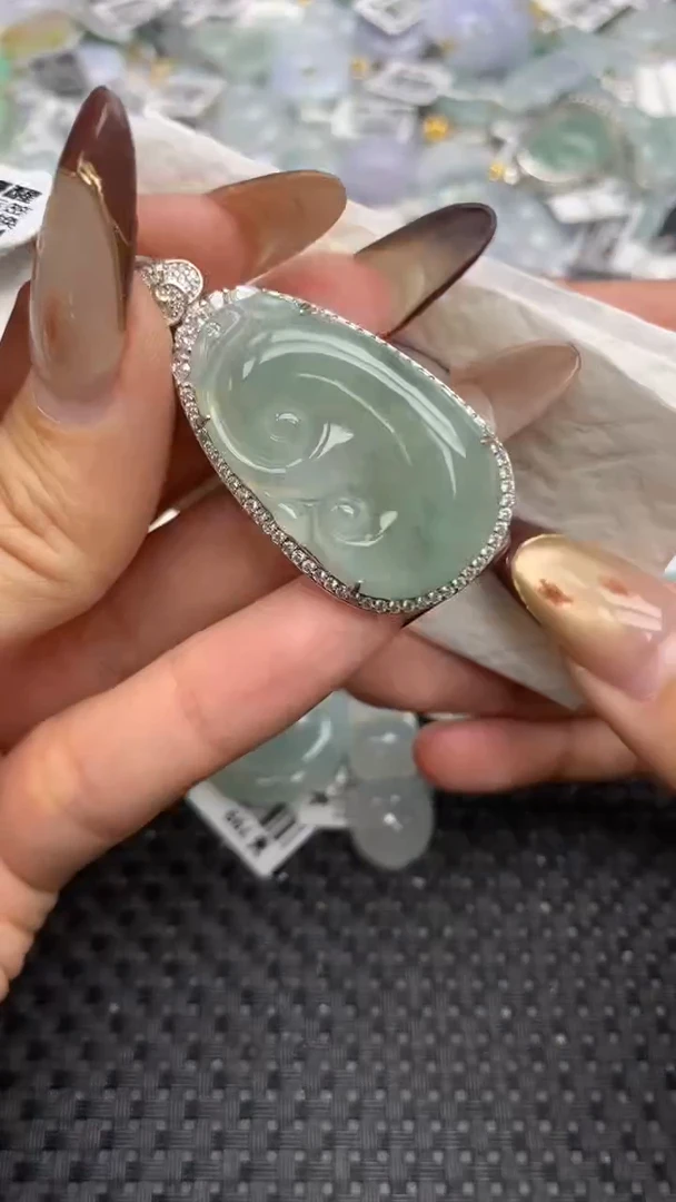 颈饰银S925镶嵌翡翠92   天然翡翠A货  百元以上9米证书费自理