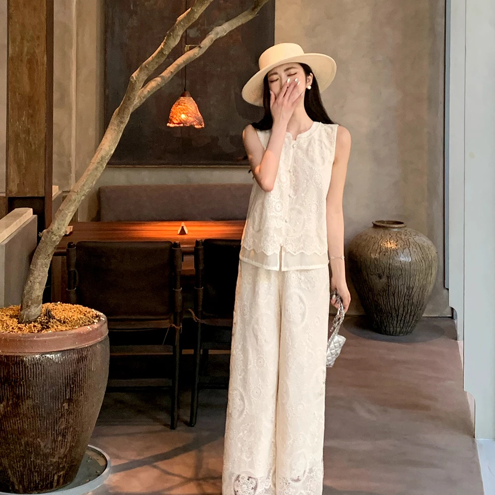 佐佐家小个子镂空蕾丝无袖上衣+阔腿裤两件套夏季女经典气质套装