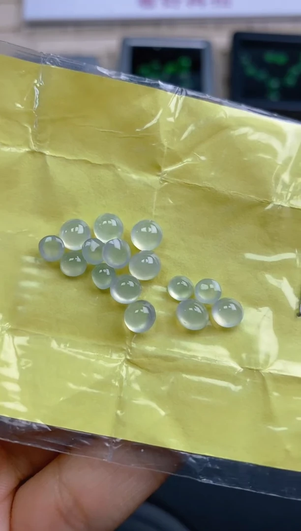 定制翡翠未镶嵌天然翡翠蛋面29