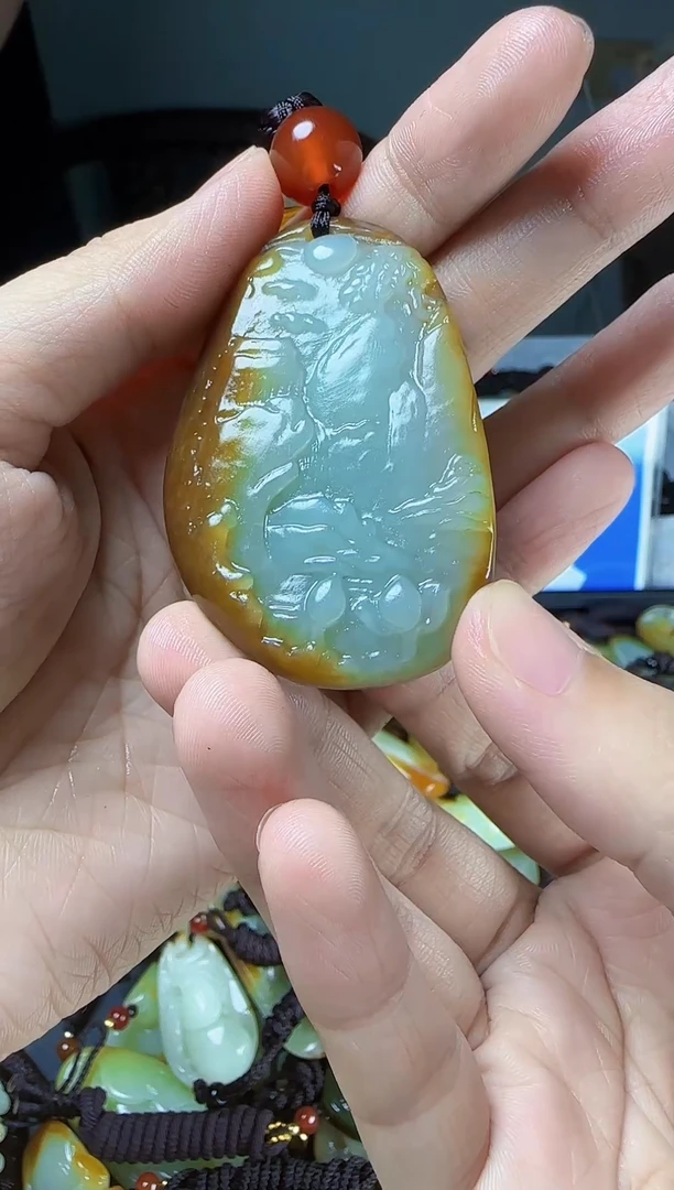 和田玉未镶嵌颈饰1